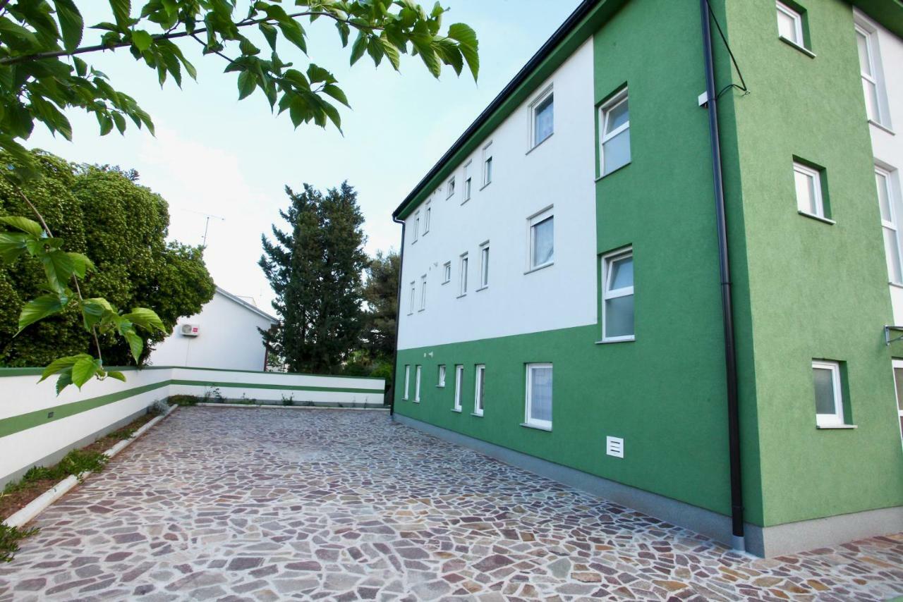 B88 Apartments - Vila Palma スベティ・フィリップ・イ・ヤコブ エクステリア 写真