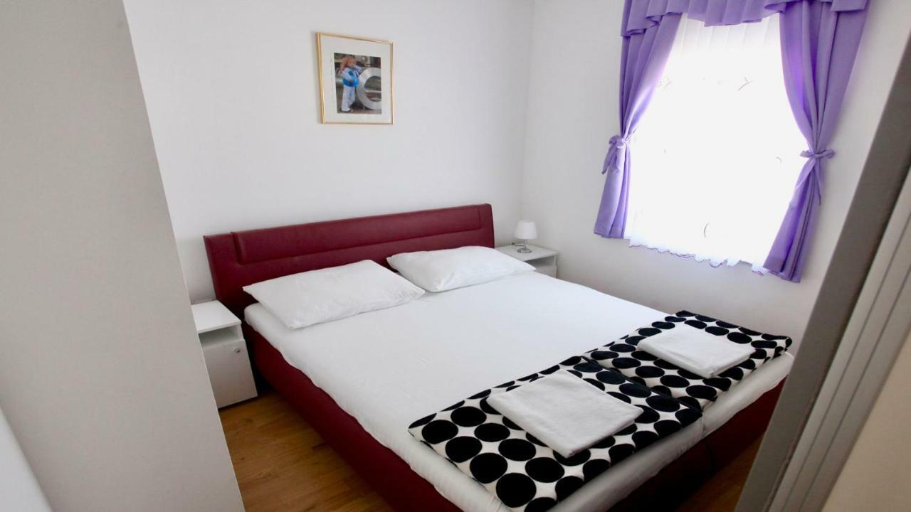 B88 Apartments - Vila Palma スベティ・フィリップ・イ・ヤコブ エクステリア 写真
