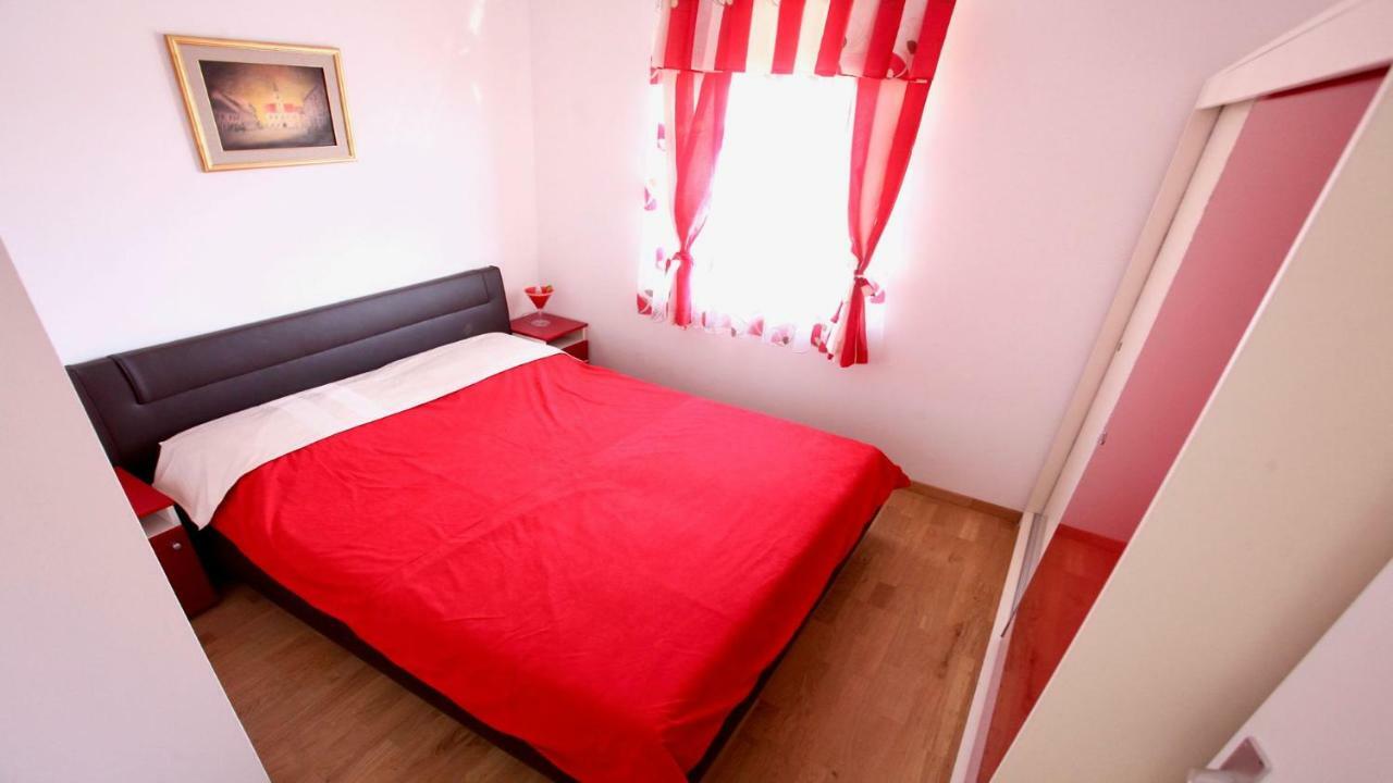 B88 Apartments - Vila Palma スベティ・フィリップ・イ・ヤコブ エクステリア 写真