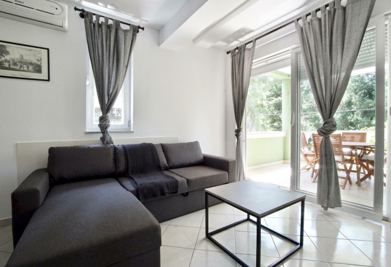 B88 Apartments - Vila Palma スベティ・フィリップ・イ・ヤコブ エクステリア 写真