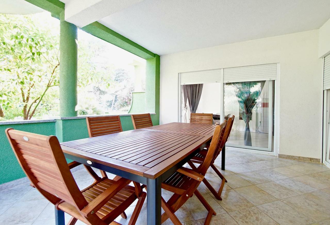 B88 Apartments - Vila Palma スベティ・フィリップ・イ・ヤコブ エクステリア 写真